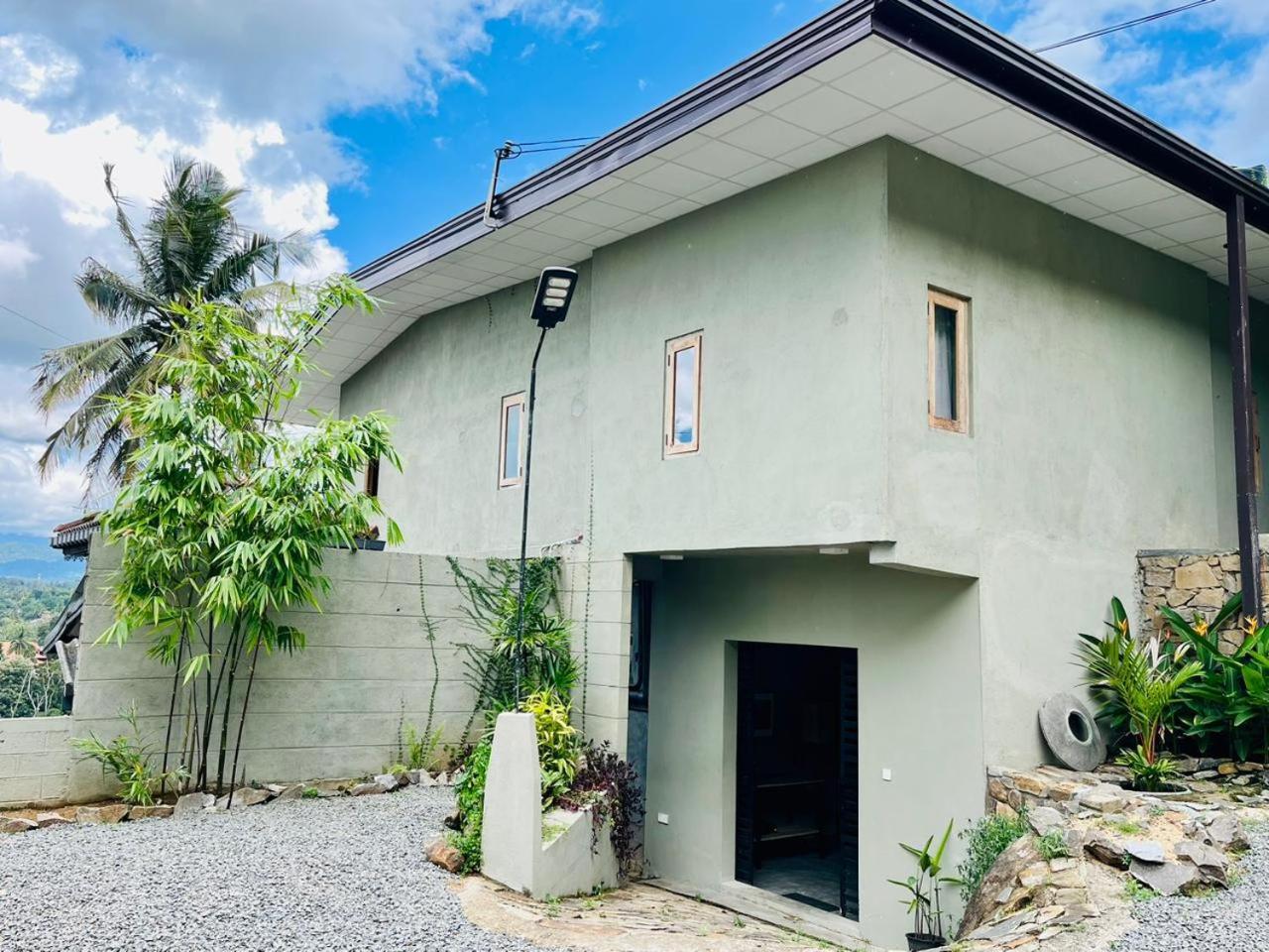 The Traveller Kandy Exterior photo